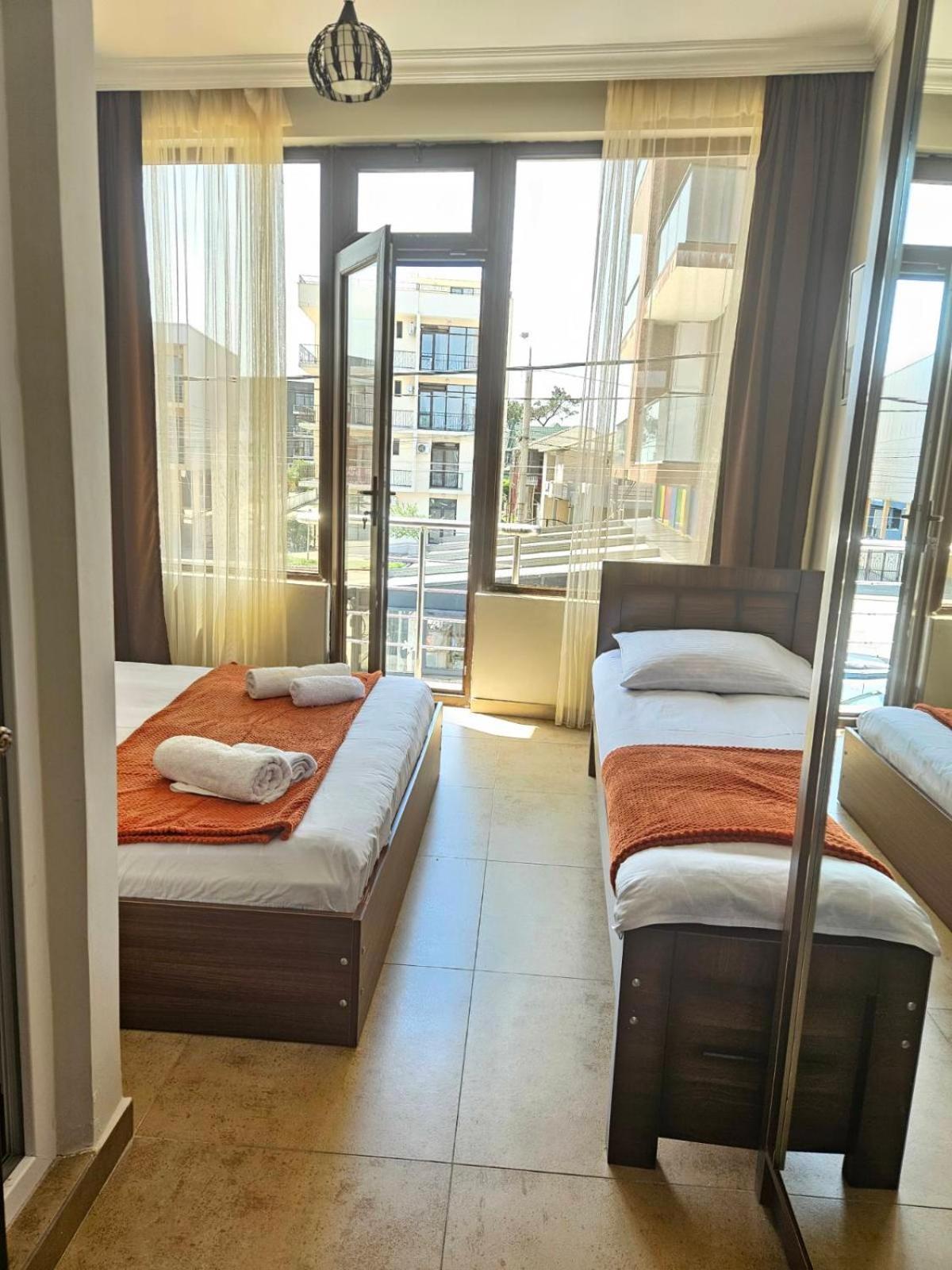 Guest House Gio Кобулеті Екстер'єр фото